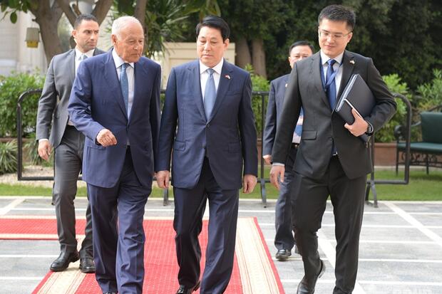 Chủ tịch nước Lương Cường thăm và phát biểu chính sách tại Liên đoàn Arab