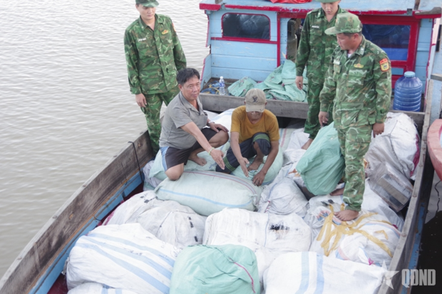Bộ đội Biên phòng tỉnh Vĩnh Long phát hiện, thu giữ hơn 5 tấn sản phẩm nghi từ động vật hoang dã
