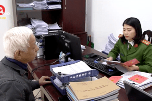 Cùng chương trình “Đối thoại số” từng bước đơn giản hóa trong quản lý và  sử dụng Sổ hộ khẩu điện tử