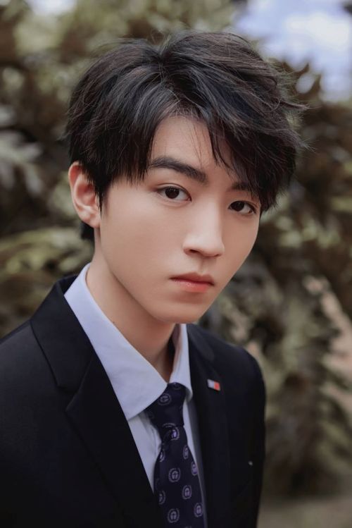 Liệu Vương Tuấn Khải (Tfboys) Có Xứng Đáng Được Xếp Vào Hàng “Tứ Tiểu Thiên  Vương” Của Cbiz?