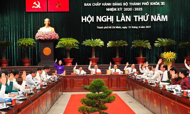 Bí thư Thành ủy Nguyễn Văn Nên nói về các yếu kém của TPHCM - Ảnh 1. Bí thư Thành ủy Nguyễn Văn Nên nói về các yếu kém của TPHCM - Ảnh 1.