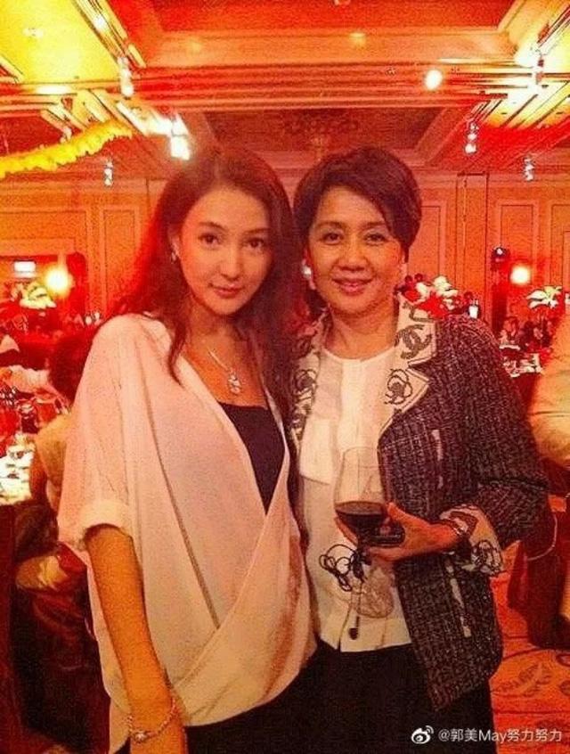 Rất nhiều sản phẩm thuốc giảm cân đi ra từ công xưởng gia đình kinh hoàng thế này: Giá thành phẩm chưa tới 3.500 đồng, bán ra gấp gần 70 lần - Ảnh 7. Rất nhiều sản phẩm thuốc giảm cân đi ra từ công xưởng gia đình kinh hoàng thế này: Giá thành phẩm chưa tới 3.500 đồng, bán ra gấp gần 70 lần - Ảnh 7.