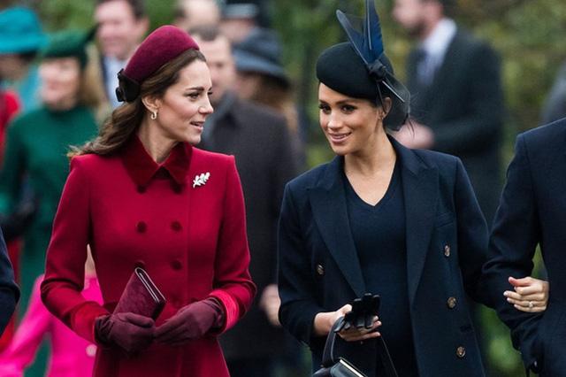 Hoàng tử William sẽ không bao giờ tha thứ cho Meghan Markle, đoạn tuyệt với em dâu vì dám tỏ thái độ với Kate - Ảnh 2. Hoàng tử William sẽ không bao giờ tha thứ cho Meghan Markle, đoạn tuyệt với em dâu vì dám tỏ thái độ với Kate - Ảnh 2.