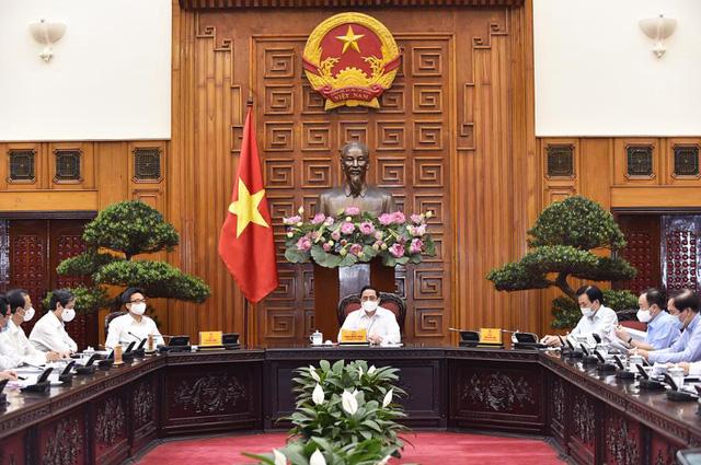 Thủ tướng: Ngành giáo dục phải đổi mới tư duy, tự lực vươn lên, không chờ ai làm thay - Ảnh 1. Thủ tướng: Ngành giáo dục phải đổi mới tư duy, tự lực vươn lên, không chờ ai làm thay - Ảnh 1.
