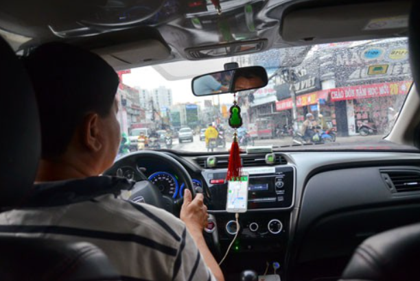 Đề xuất gia hạn nộp thuế, bảo hiểm, gỡ khó thiếu hụt lái xe taxi - Ảnh 1.