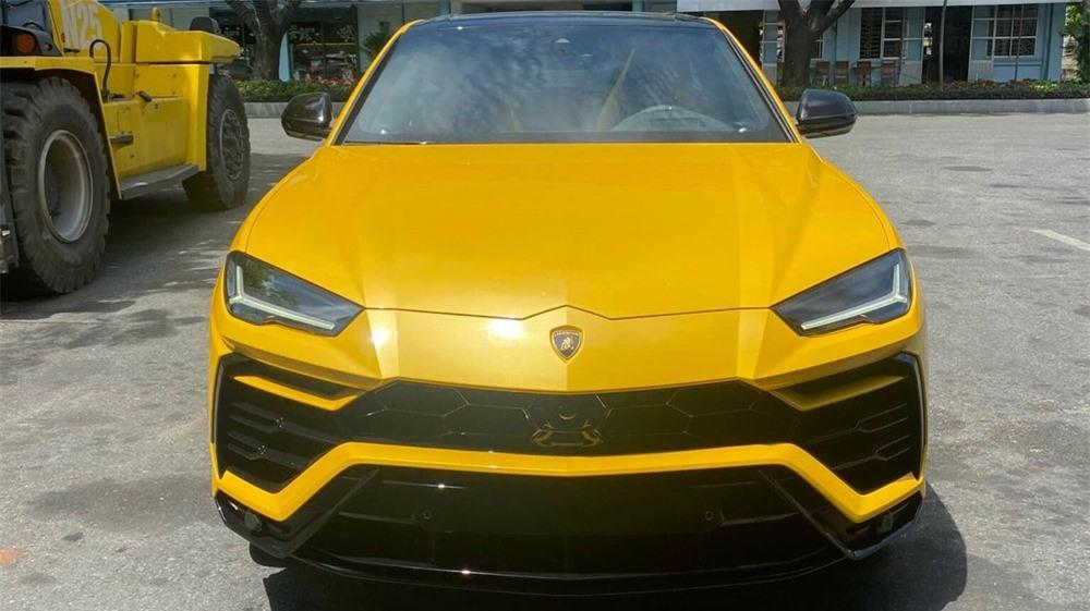 Lamborghini Urus Pearl Capsule đầu tiên về nước