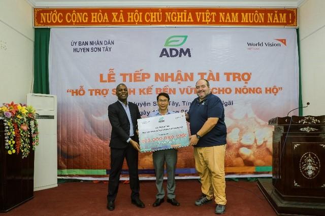 ADM Cares hỗ trợ 1,725 tỉ đồng tại tỉnh Quảng Nam và Quảng Ngãi - Ảnh 1.