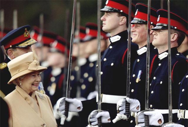 Nữ hoàng Anh Elizabeth II qua đời ở tuổi 96, lãnh đạo thế giới gửi lời chia buồn - Ảnh 10. Nữ hoàng Anh Elizabeth II qua đời ở tuổi 96, lãnh đạo thế giới gửi lời chia buồn - Ảnh 10.