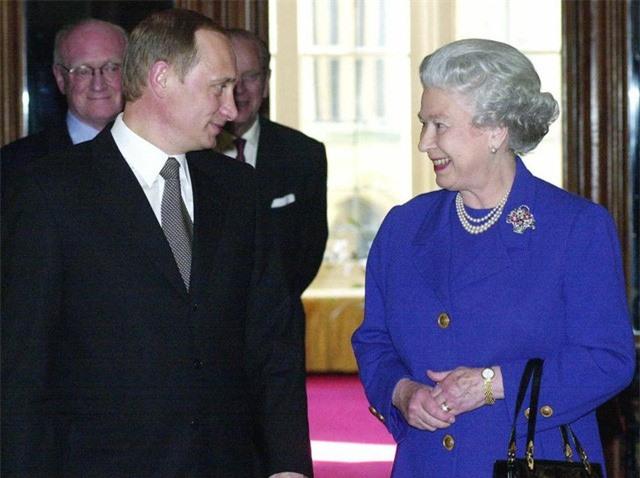 Nữ hoàng Anh Elizabeth II qua đời ở tuổi 96, lãnh đạo thế giới gửi lời chia buồn - Ảnh 8. Nữ hoàng Anh Elizabeth II qua đời ở tuổi 96, lãnh đạo thế giới gửi lời chia buồn - Ảnh 8.