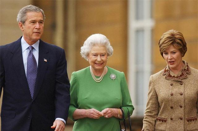 Nữ hoàng Anh Elizabeth II qua đời ở tuổi 96, lãnh đạo thế giới gửi lời chia buồn - Ảnh 9. Nữ hoàng Anh Elizabeth II qua đời ở tuổi 96, lãnh đạo thế giới gửi lời chia buồn - Ảnh 9.