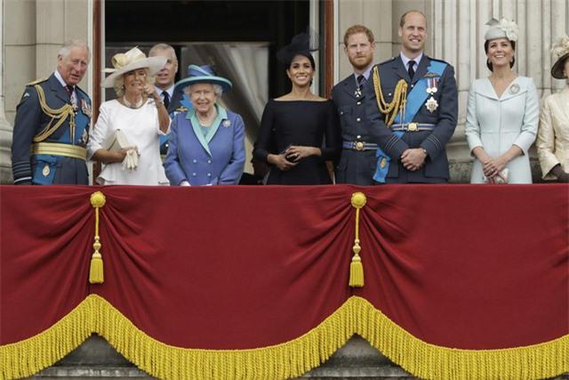 Nữ hoàng Anh Elizabeth II qua đời ở tuổi 96, lãnh đạo thế giới gửi lời chia buồn - Ảnh 13. Nữ hoàng Anh Elizabeth II qua đời ở tuổi 96, lãnh đạo thế giới gửi lời chia buồn - Ảnh 13.
