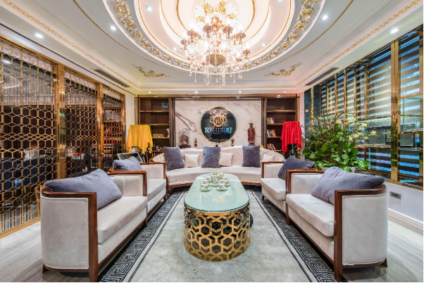 Boss Luxury Hà Nội: Điểm đến tin cậy của giới sành đồng hồ hiệu - Ảnh 3.