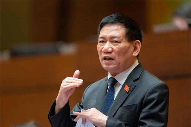 Bộ trưởng Bộ Tài chính: Muốn thay một bóng đèn ở bệnh viện cũng phải lập dự án - Ảnh 1.