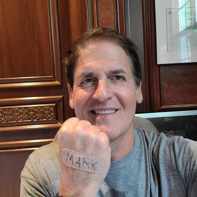 Tiền tiêu không hết, tỷ phú Mark Cuban vẫn ‘chắt bóp’ từng đồng: Nhặt xe bên lề đường, ở nhà cũ gần 20 năm chưa thú vị bằng điều này - Ảnh 2.