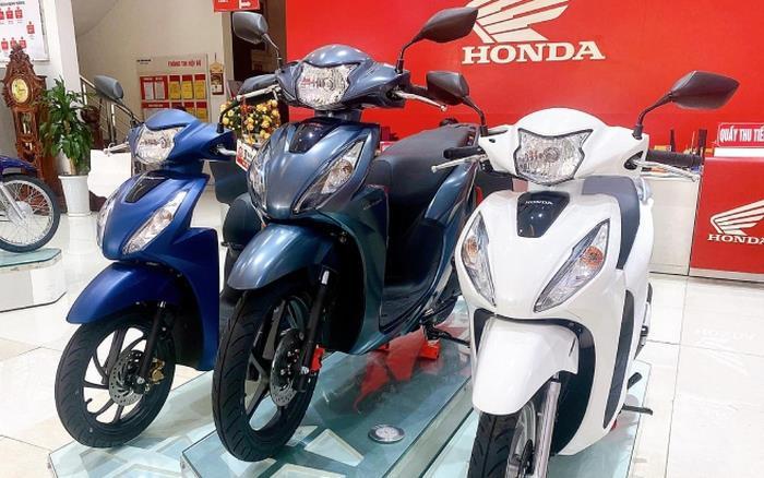 Giá xe máy lao dốc kỷ lục: Honda Vision, Lead, Winner X... đồng loạt bán dưới giá đề xuất - Ảnh 1.