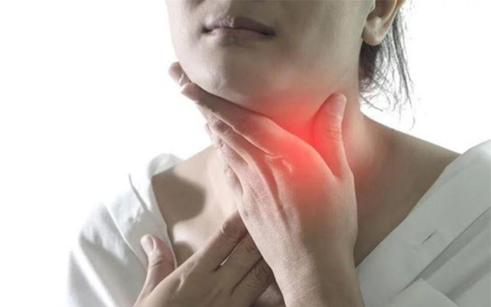 5 triệu chứng bệnh ung thư thực quản, bạn không nên lơ là