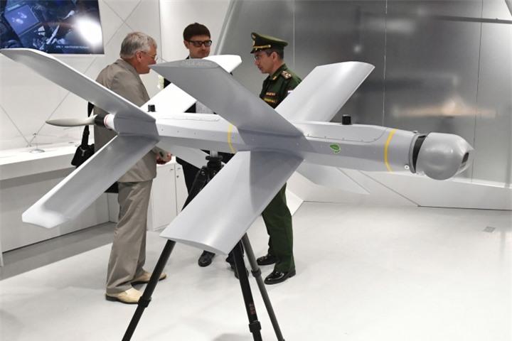 UAV “cảm tử” Lancet của Nga. (Ảnh: Gazeta)