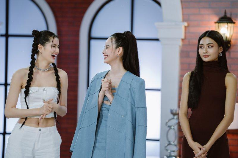 Hương Liên đựa nhãn hàng lựa chọn ký hợp đồng