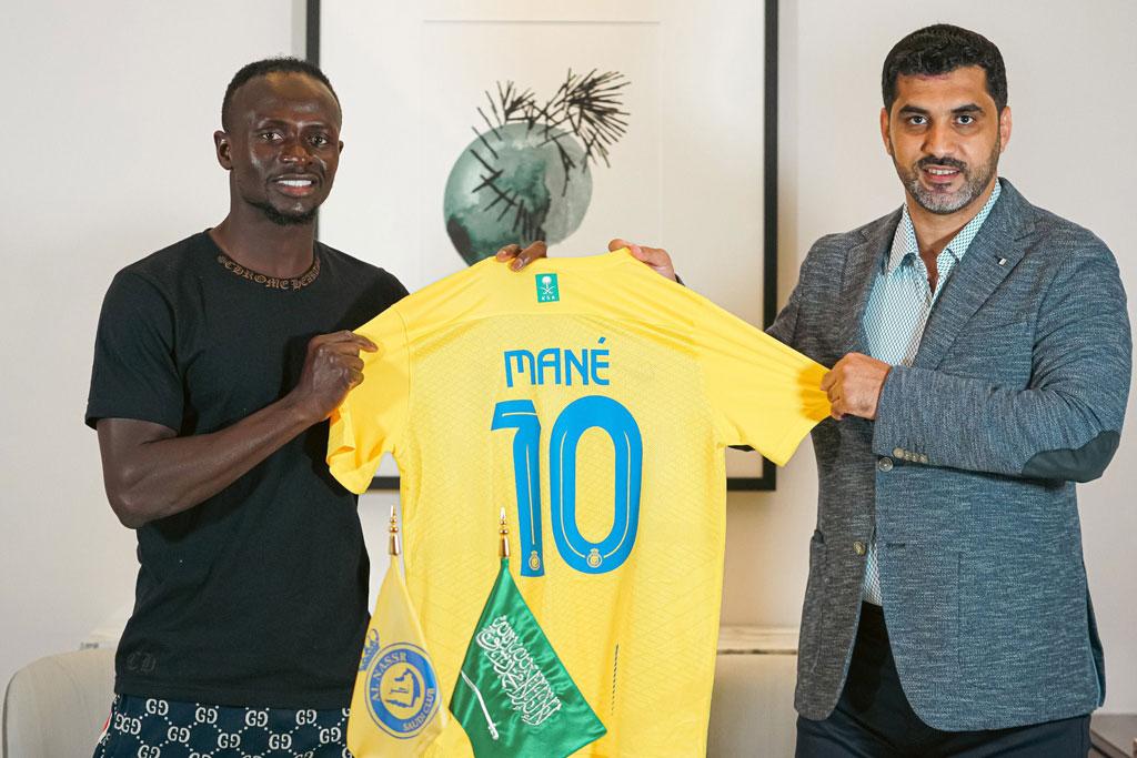 Mane mang áo số 10 tại Al-Nassr.