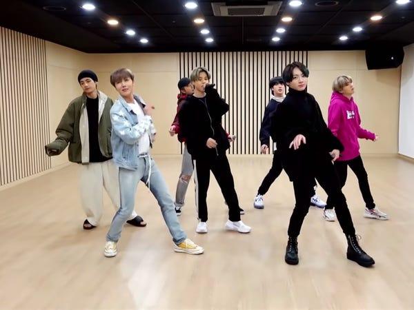 Sự thật đằng sau "lò đào tạo" thần tượng K-pop: Tuyển chọn khắc nghiệt, luyện tập ngày đêm vẫn có thể bị loại bất kỳ lúc nào - Ảnh 5.