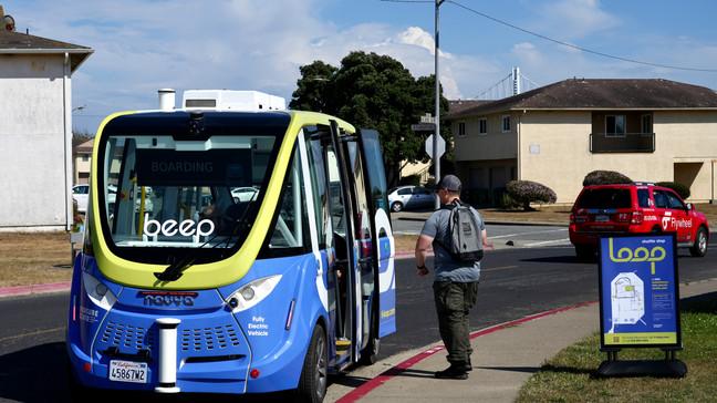 Thành phố San Francisco (Mỹ) khai trương xe bus không người lái  - Ảnh 1.