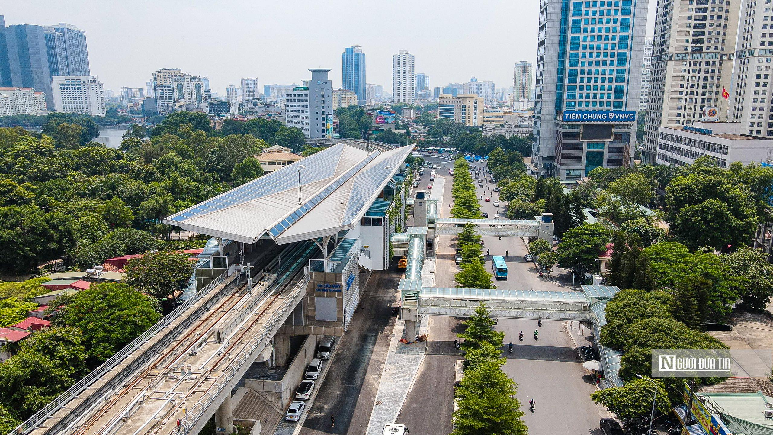 Sự kiện - Tháo dỡ hàng rào tôn bảo vệ các nhà ga đường sắt Nhổn - ga Hà Nội (Hình 3).