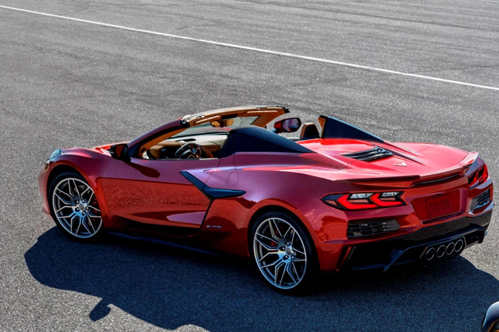 Chevrolet Corvette Z06 Convertible.