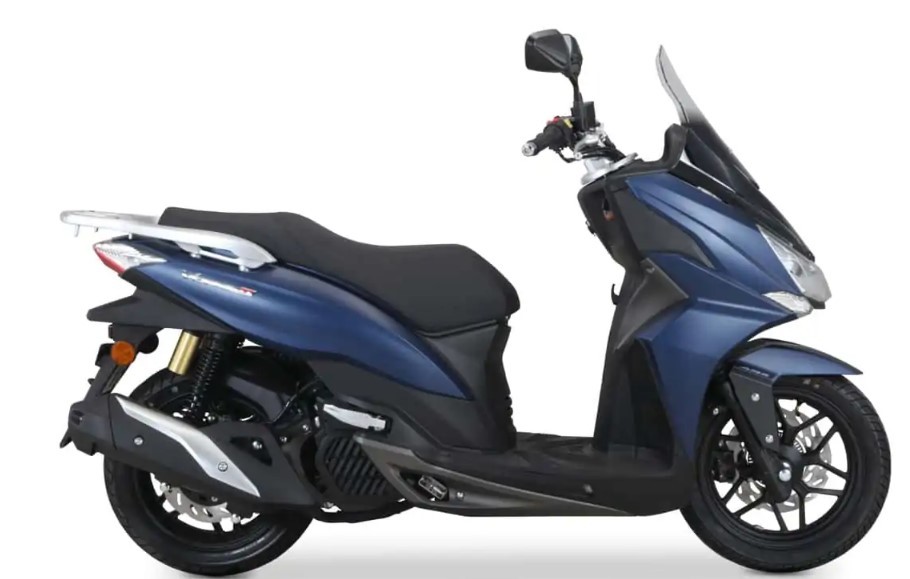 Đối thủ ‘một 9 một 10’ với Honda SH 125i ra mắt với giá bán cực cạnh tranh, thiết kế đẹp tuyệt mỹ ảnh 1