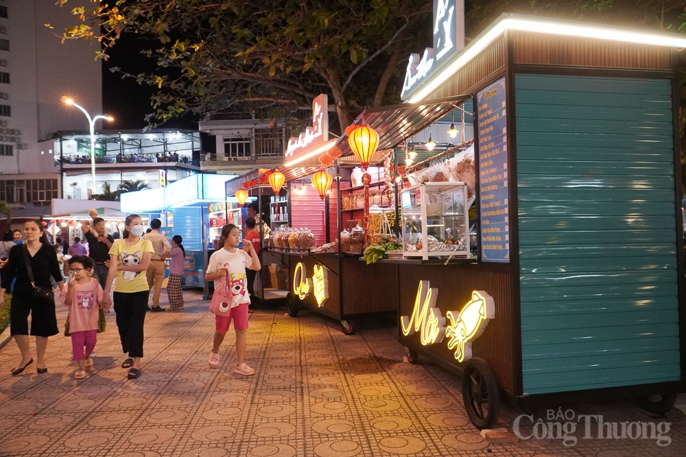 Nha Trang lần đầu có chợ đêm mở cửa đến 0h phục vụ người dân