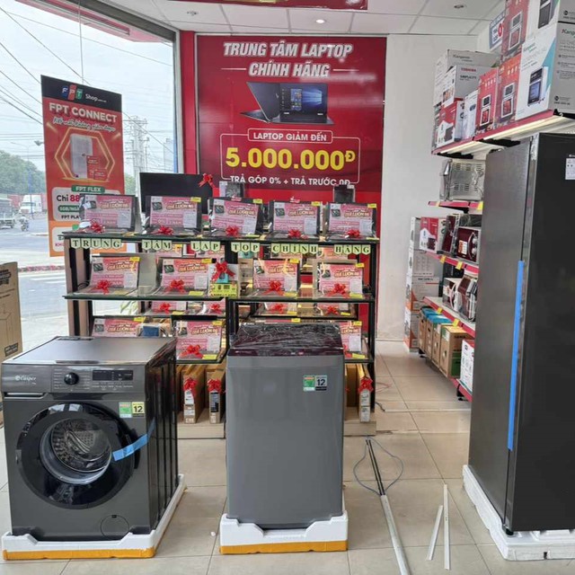 Những sáng kiến 'còn nước, còn tát' của các ông lớn như Thế Giới Di Động, FPT Retail hay Digiworld trong mảng smartphone – laptop - Ảnh 6.