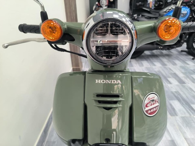 Honda Super Cub 110 2024 giá hơn 80 triệu đồng ở Việt Nam- Ảnh 3.