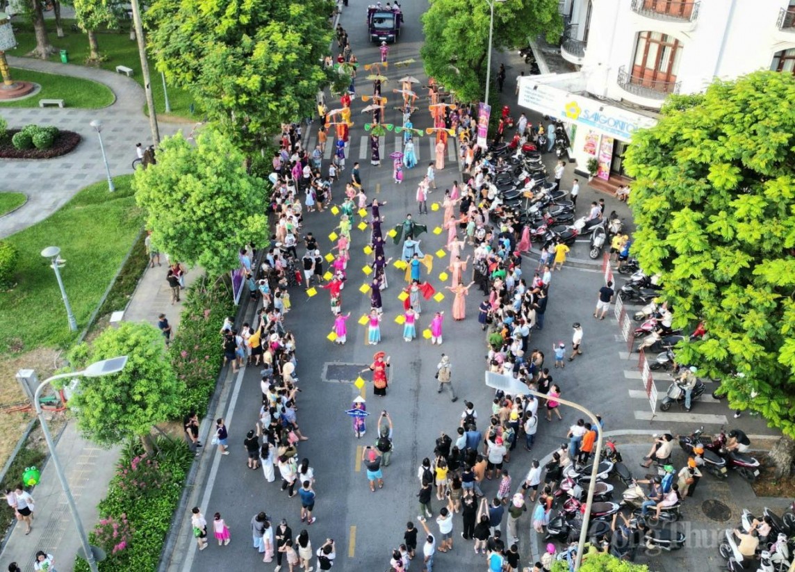 Lễ hội đường phố Festival Huế 2024: Nơi giao thoa các nền văn hoá thế giới