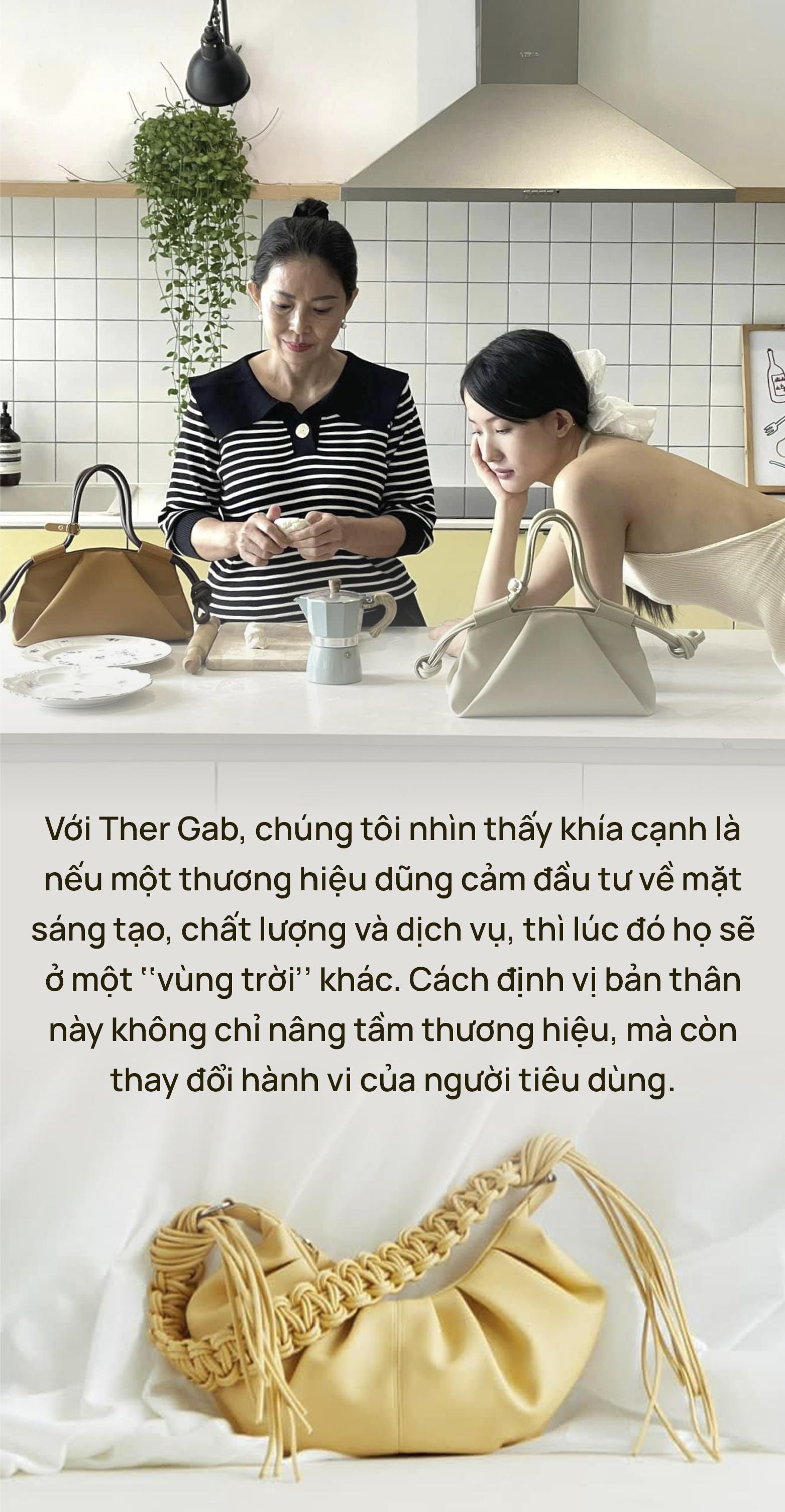 Từ ngành M&A ''lấn sân'' sang thời trang, co- founder thương hiệu túi xách Ther Gab kể chuyện khởi nghiệp với số vốn 150 triệu đồng: Ôm giấc mơ tạo ra mẫu túi quốc dân, ai cũng mua được- Ảnh 8.