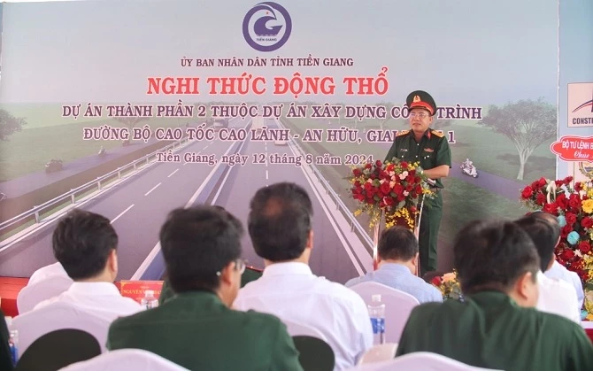 Quan cảnh nghi thức động thổ thành phần 2 cao tốc Cao Lãnh - An Hữu.