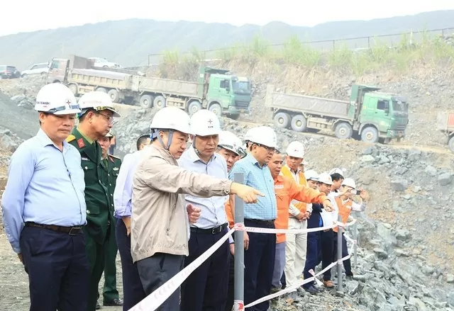 Vượt khó, đẩy nhanh tiến độ thi công dự án Thủy điện Hòa Bình mở rộng trong mùa mưa bão