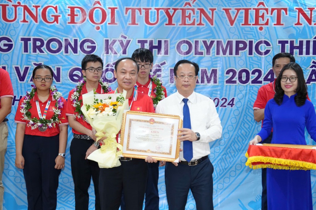 Học sinh Hà Nội thắng lớn ở kỳ thi Olympic quốc tế IOAA