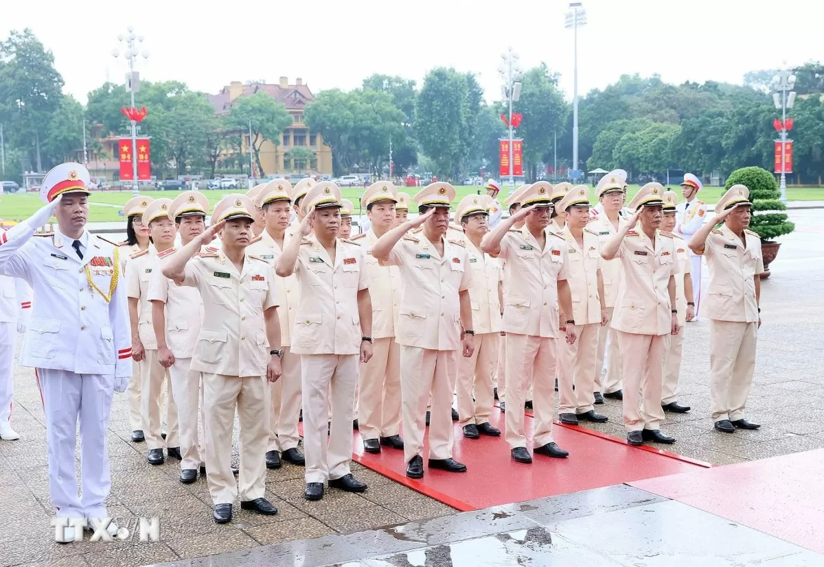 Lãnh đạo Đảng, Nhà nước vào Lăng viếng Chủ tịch Hồ Chí Minh nhân dịp Quốc khánh