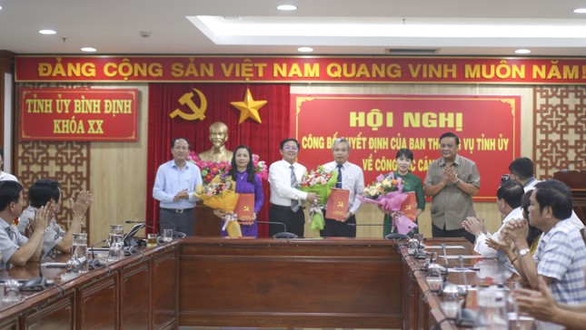 Ban Bí thư bổ nhiệm Trợ lý Trưởng Ban Tổ chức Trung ương, chỉ định, chuẩn y nhân sự 5 tỉnh- Ảnh 6.