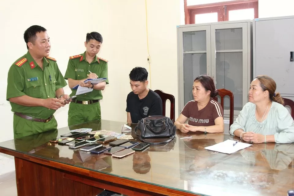 Hà Nam: Bắt nhóm trộm tài sản của khách chiêm bái xá lợi Đức Phật