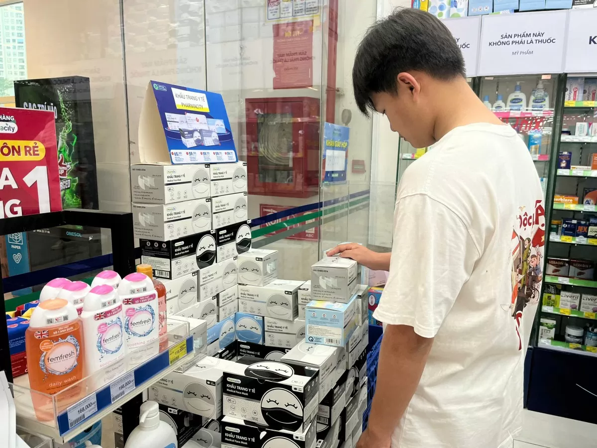 Phòng dịch Covid-19: Khẩu trang đắt hàng hơn nhưng giá ổn định Phòng dịch Covid-19: Khẩu trang đắt hàng hơn nhưng giá ổn định