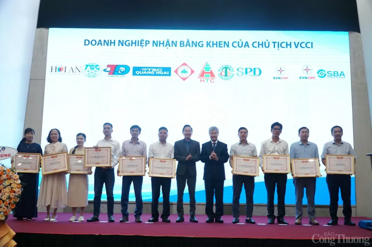 Các doanh nghiệp miền Trung, Tây Nguyên nhận bằng khen của Chủ tịch VCCI