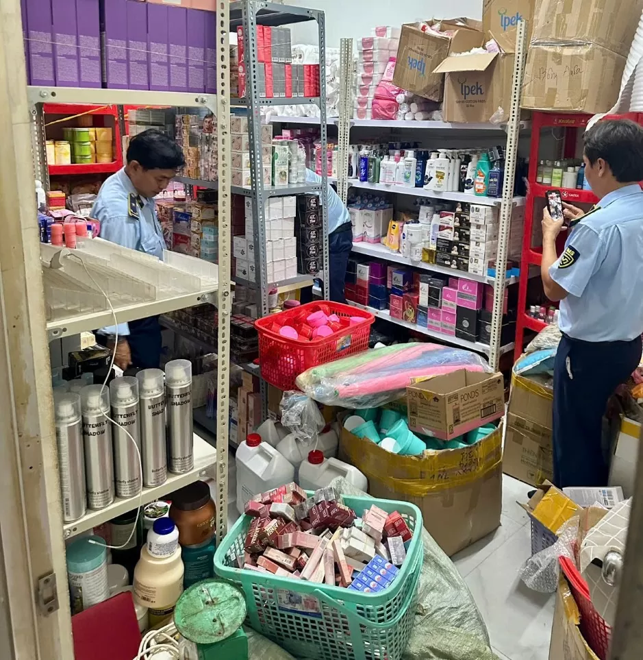 Cà Mau: Thu giữ hơn 2000 mỹ phẩm không rõ nguồn gốc