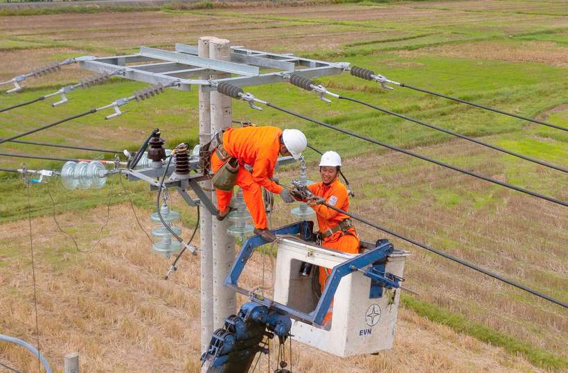 EVNCPC điều hành sát sao từng đầu mối vận hành kịp thời, chủ động ứng phó với các tình huống thời tiết khó lường (Ảnh: Vũ Lê)