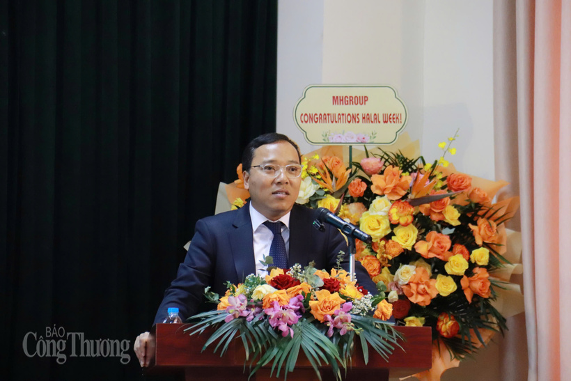 Thứ trưởng Bộ Công Thương Nguyễn Hoàng Long phát biểu tại sự kiện. Ảnh: Thanh Tuấn
