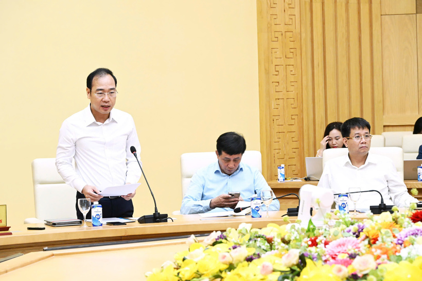 Vụ trưởng Vụ Tổ chức cán bộ, Bộ Công Thương đã công bố Quyết định số 1456/QĐ-BCT ngày 26/5/2025 và hướng dẫn nội dung Thông tư số 37/2025/TT-BCT ngày 14/6/2025 của Bộ Công Thương