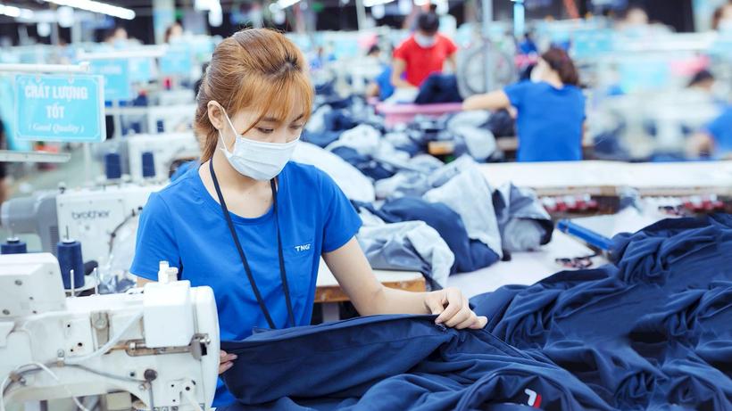 5 tháng đầu năm 2025, xuất khẩu dệt may sang thị trường Anh đạt 1,1 tỷ USD, tăng 10,26% so với cùng kỳ năm 2024. Ảnh: Hải Linh