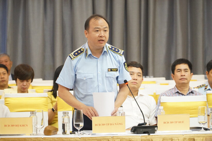 Ông Phạm Ngọc Sơn, Chi cục trưởng Chi cục Quản lý thị trường thành phố Đà Nẵng, Đại diện Ban Chỉ đạo 389 thành phố Đà Nẵng (Ảnh: Vũ Lê)