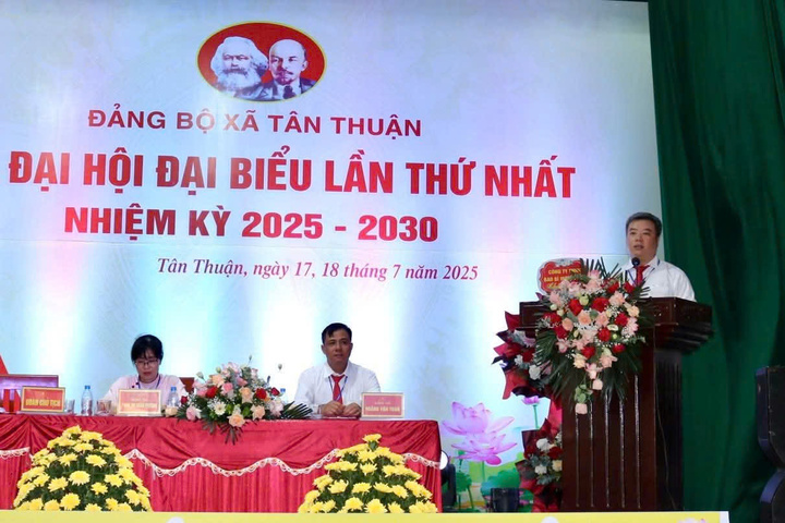 Tại Đại hội, đồng chí Phạm Chí Công được chỉ định làm Bí thư Đảng ủy, Chủ tịch HĐND xã Tân Thuận