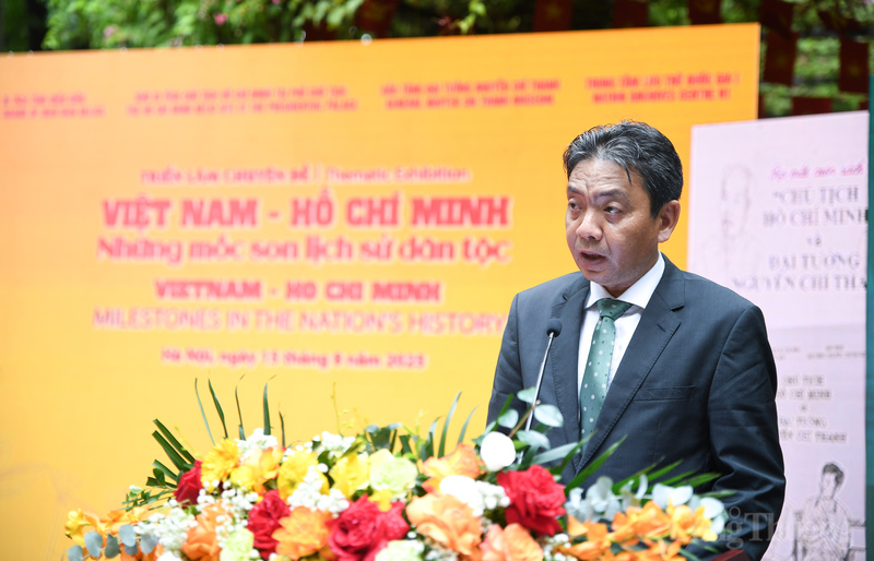 Thứ trưởng Bộ Văn hóa, Thể thao và Du lịch Hoàng Đạo Cương nhấn mạnh, Chủ tịch Hồ Chí Minh không chỉ là người đã dẫn dắt dân tộc Việt Nam giành lại độc lập, tự do mà còn để lại những giá trị văn hóa, tư tưởng vô cùng quý báu. Thứ trưởng cũng đánh giá cao sự sáng tạo của Ban Quản lý Khu Di tích trong việc tổ chức các hoạt động kết nối và tạo ra điểm nhấn đặc sắc, giúp công tác bảo tồn và phát huy di sản của Bác Hồ không chỉ mang giá trị lớn lao trong nước mà còn lan tỏa đến bạn bè quốc tế.