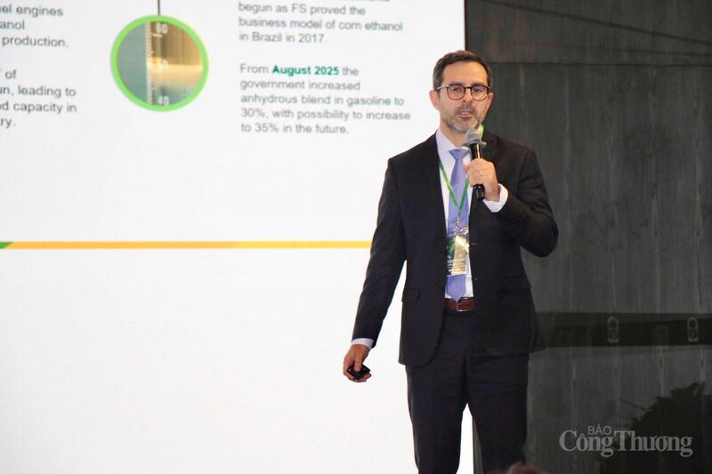 Theo ông Daniel Costa Lopes, Brazil tận dụng ngô vụ thứ 2 để sản xuất ethanol quanh năm, giúp giảm chi phí, hạ phát thải và mở rộng lợi thế cạnh tranh nhiên liệu sinh học. Ảnh: Phương Cúc